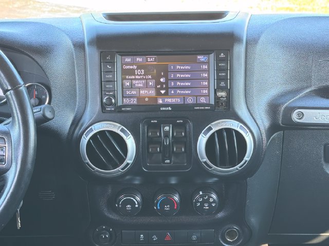 Used 2018 Jeep Wrangler Unlimited Sahara AWD/4WD image 26