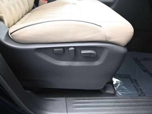 Certified 2023 Nissan Armada Platinum w/ Captain's Chairs Package AWD/4WD image 16