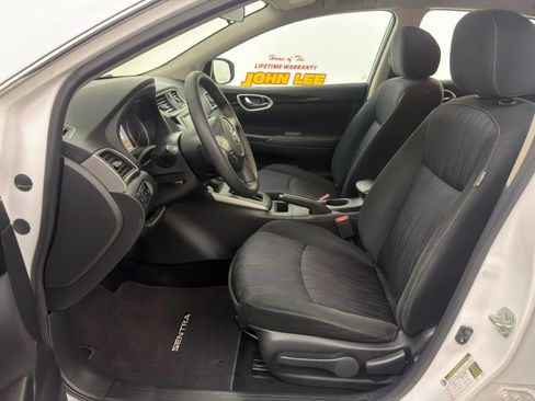 Used 2019 Nissan Sentra SV FWD image 14
