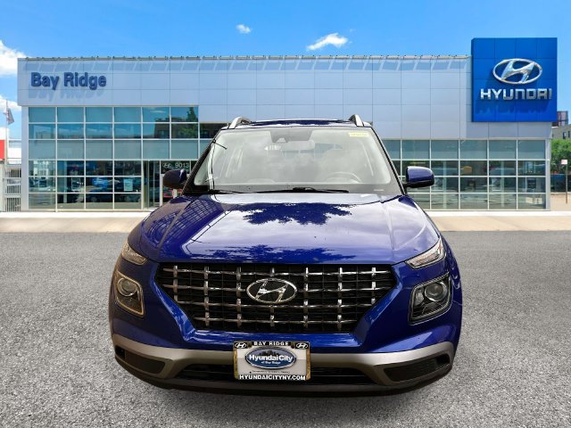 Used 2024 Hyundai Venue SEL FWD image 5