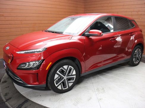 Used 2023 Hyundai Kona Limited image 46