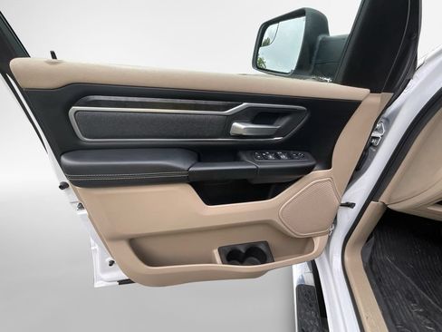 Used 2020 RAM 1500 Big Horn AWD/4WD image 14
