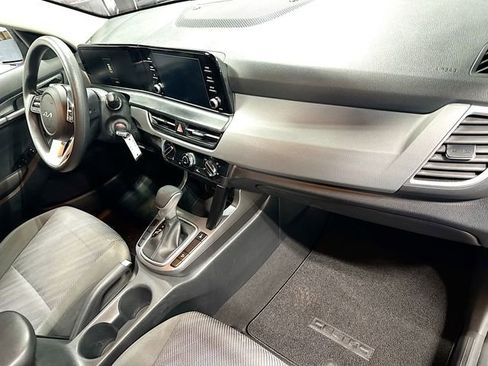 Used 2024 Kia Seltos LX AWD/4WD image 27