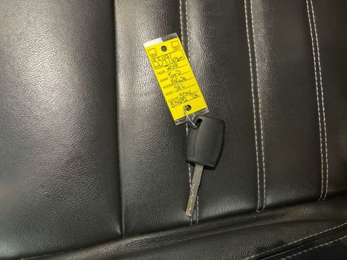 Used 2018 Ford Escape SEL image 25