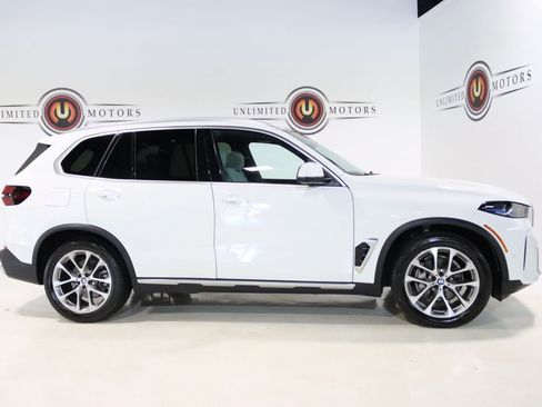 Used 2024 BMW X5 xDrive40i w/ Premium Package AWD/4WD image 35