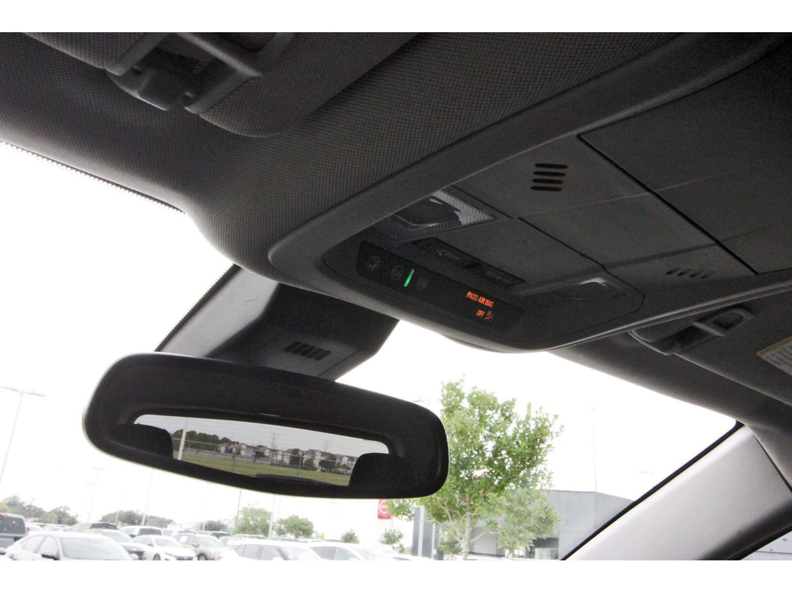 Used 2023 GMC Terrain SLE w/ Driver Convenience Package AWD/4WD image 25