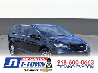 Used 2024 Chrysler Pacifica Touring FWD 360° Tour