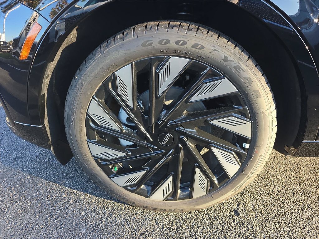 New 2026 Lincoln Nautilus Reserve AWD/4WD image 22