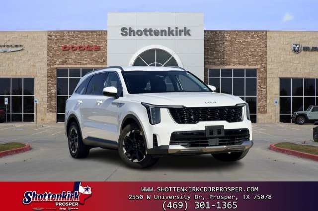 Used 2024 Kia Sorento S FWD image 1