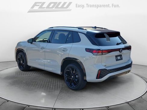 New 2026 Volkswagen Tiguan SE R-Line image 5