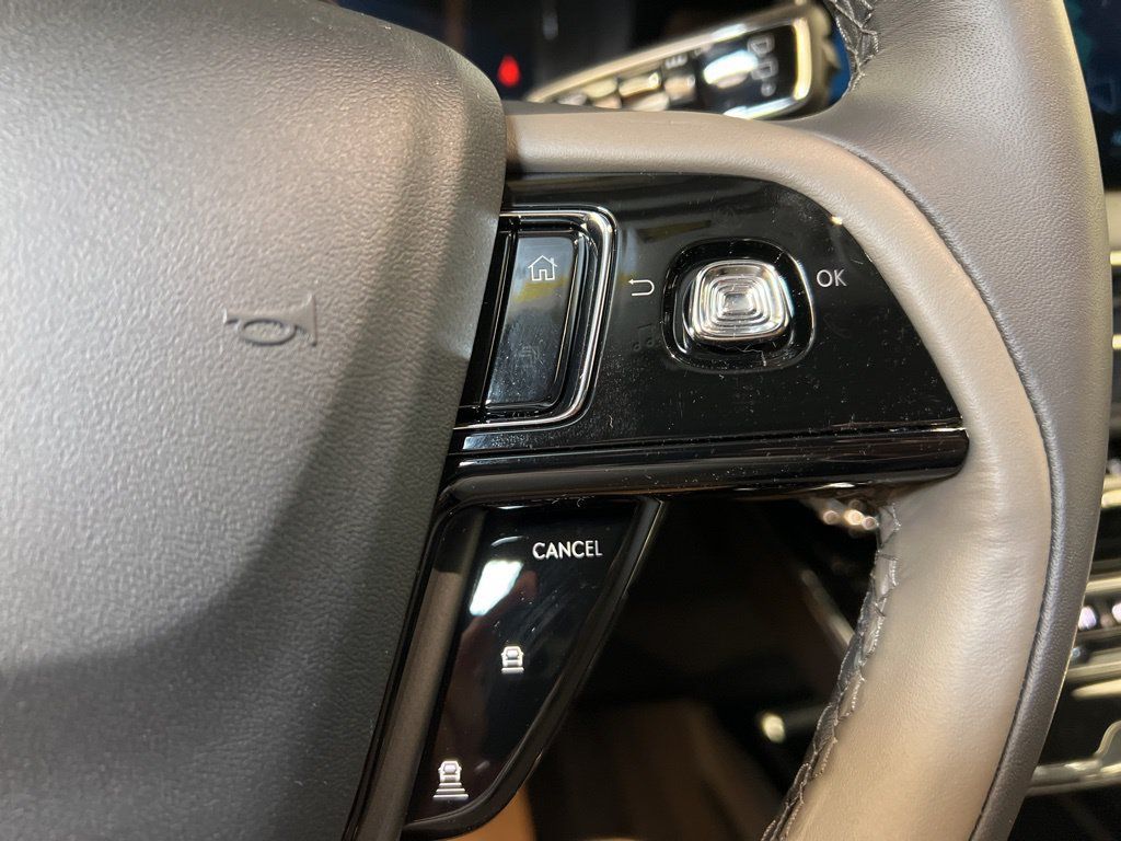 New 2025 Lincoln Corsair Grand Touring w/ Equipment Group 302A AWD/4WD image 18