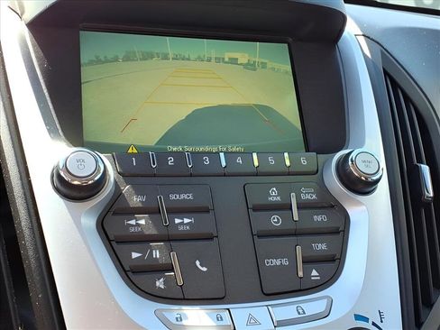 Used 2015 Chevrolet Equinox LT w/ Driver Convenience Package image 17