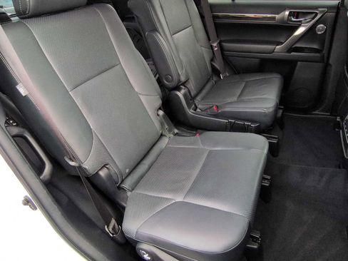 Used 2023 Lexus GX 460 Luxury w/ Sport Design Package image 22