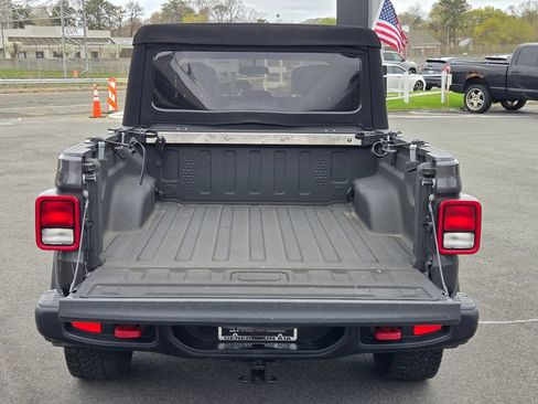 Used 2021 Jeep Gladiator Rubicon AWD/4WD image 30