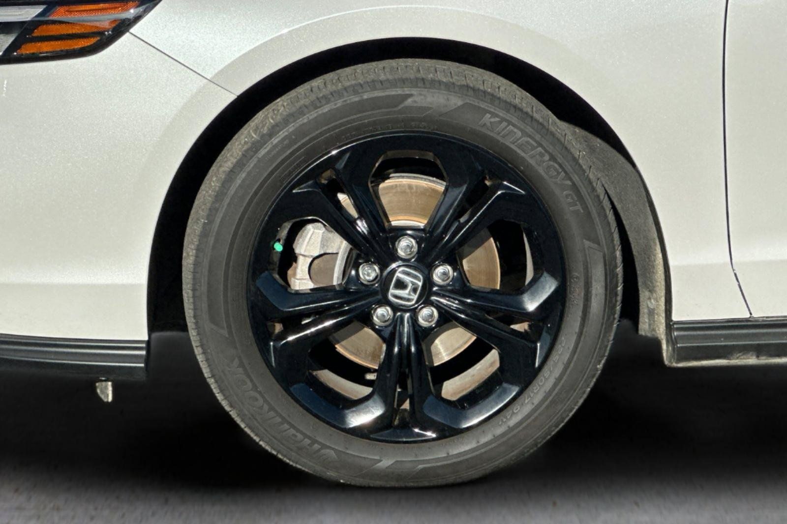 Used 2025 Honda Accord SE image 23
