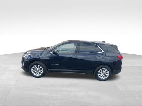 Used 2020 Chevrolet Equinox LT image 2