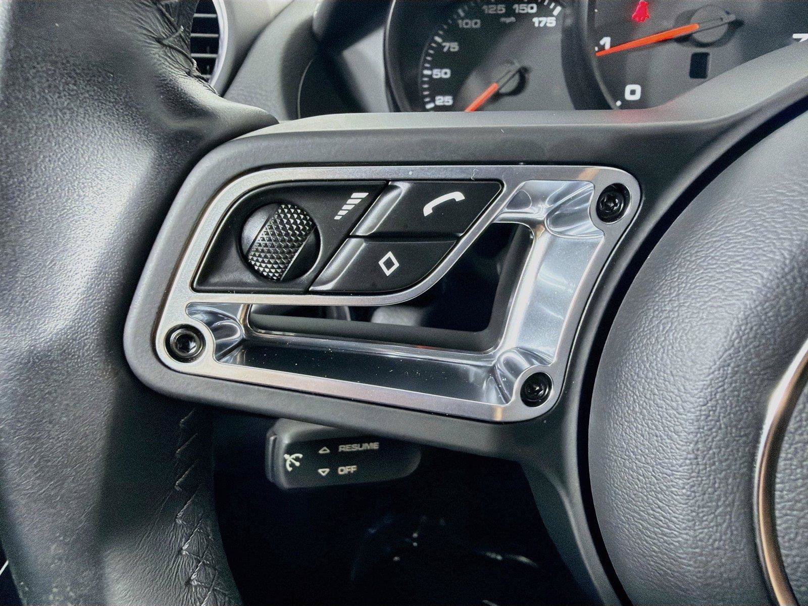 Used 2024 Porsche 718 Cayman RWD image 12
