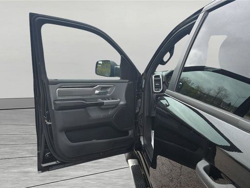 Used 2023 RAM 1500 Big Horn AWD/4WD image 14