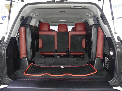 Used 2016 Lexus LX 570 4WD image 9