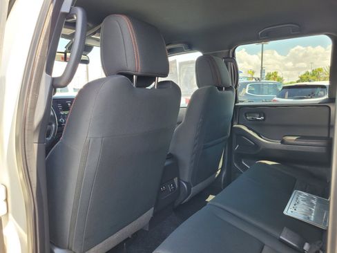 Used 2024 Nissan Frontier PRO-4X w/ Pro Convenience Package AWD/4WD image 14