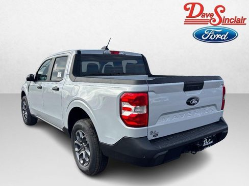 New 2026 Ford Maverick XLT w/ XLT Luxury Package FWD image 9
