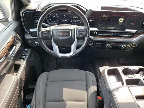 Used 2022 GMC Sierra 1500 Elevation AWD/4WD image 12
