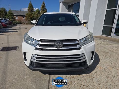 Used 2018 Toyota Highlander LE image 4