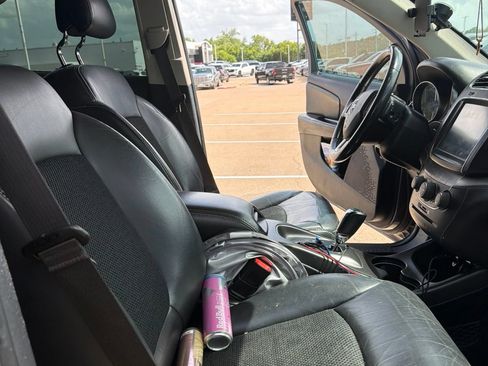 Used 2019 Dodge Journey Crossroad FWD image 21
