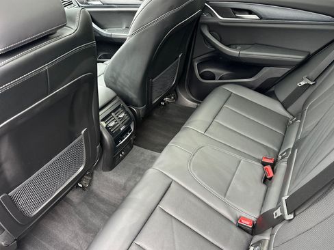 Used 2024 BMW X3 sDrive30i w/ M Sport Package RWD image 11