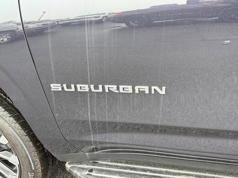 New 2025 Chevrolet Suburban High Country image 9