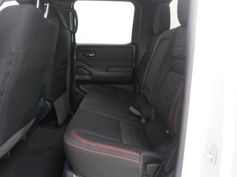 Used 2024 Nissan Frontier PRO-4X w/ Pro Convenience Package AWD/4WD image 15