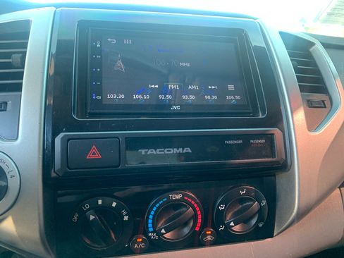 Used 2015 Toyota Tacoma 4x4 Access Cab V6 image 15