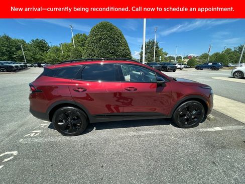 Certified 2025 Kia Sportage X-Line w/ Premium Package AWD/4WD image 8