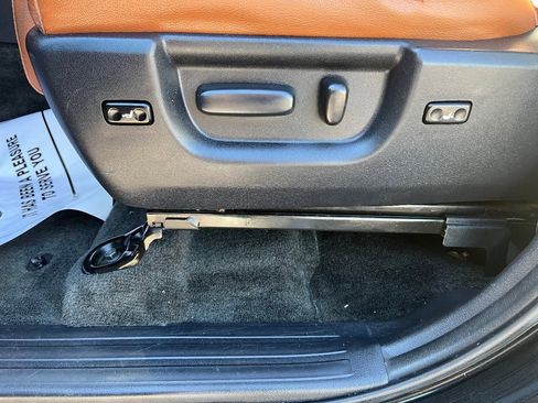 Used 2012 Toyota Sequoia Platinum image 28