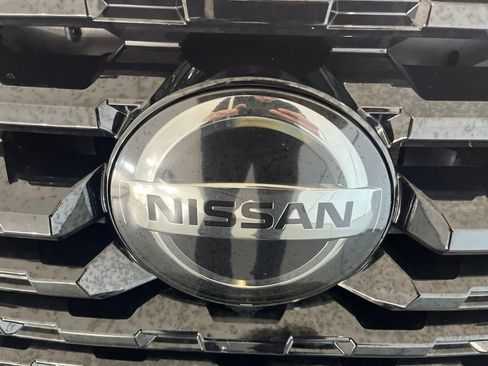 Used 2021 Nissan Kicks SV FWD image 34