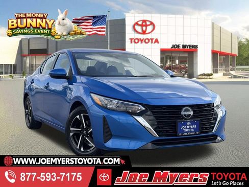 Used 2025 Nissan Sentra SV FWD image 1