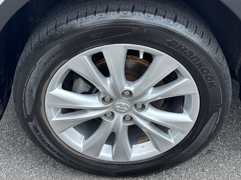 Used 2013 Toyota RAV4 Limited FWD image 10