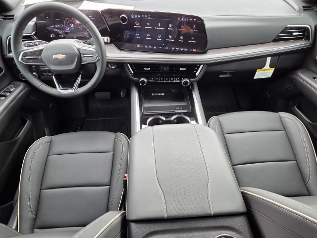 New 2026 Chevrolet Suburban Premier w/ Sun And Tow Package AWD/4WD image 9