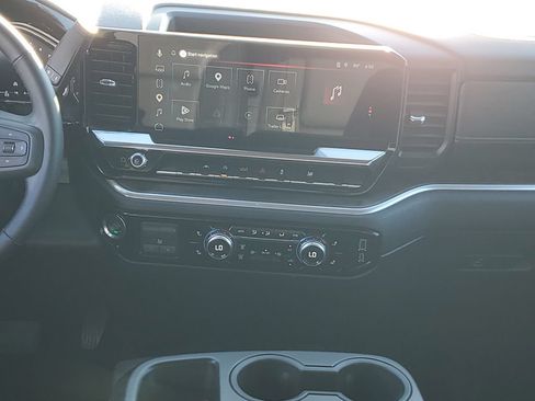 Used 2026 GMC Sierra 1500 SLT RWD image 14