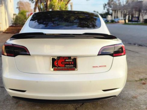 Used 2018 Tesla Model 3 Long Range image 14