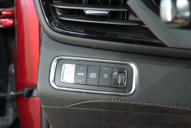 Used 2025 Buick Enclave Preferred w/ LPO, Floor Liner Package FWD image 16