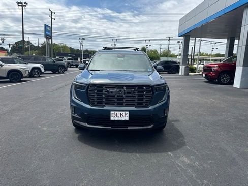 New 2026 GMC Acadia Denali Ultimate FWD image 17