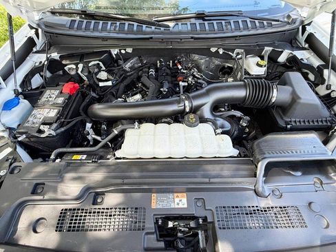 Used 2025 Ford Expedition Active AWD/4WD image 12