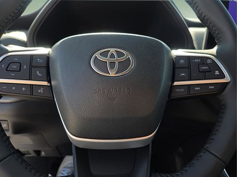 New 2026 Toyota Grand Highlander AWD image 25