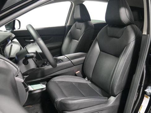 Used 2025 Nissan Murano SV image 10