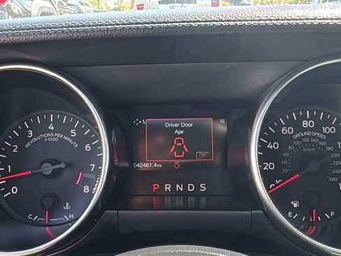 Used 2022 Ford Mustang GT Premium w/ Ford Safe & Smart Package RWD image 15