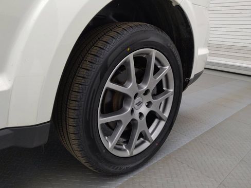 Used 2019 Dodge Journey GT image 31