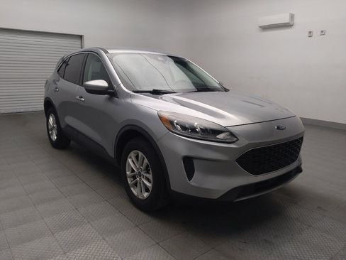 Used 2021 Ford Escape SE image 13