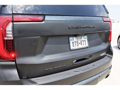 Used 2025 GMC Yukon Denali Ultimate AWD/4WD image 30