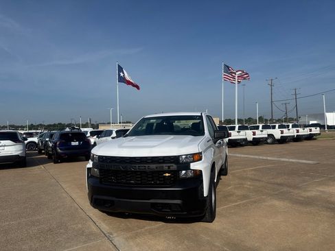 Used 2020 Chevrolet Silverado 1500 W/T w/ Trailering Package AWD/4WD image 6